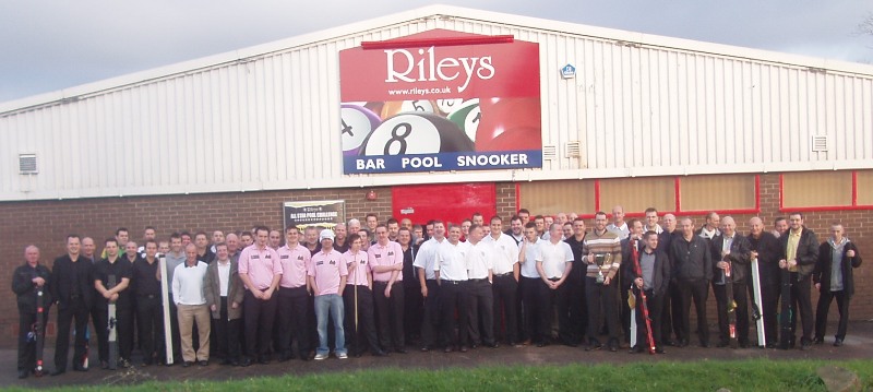 Group photo before the start of the UK League Snooker Championship 2009